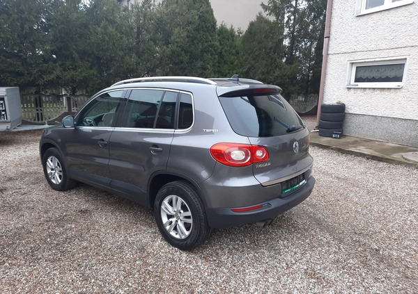 Volkswagen Tiguan cena 35900 przebieg: 208000, rok produkcji 2011 z Olsztyn małe 79